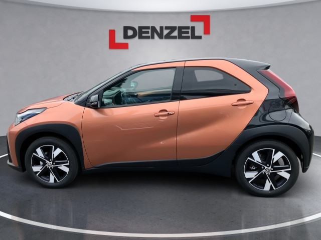 Bild 1: Toyota AYGO X 1,5 l Teamplayer CVT
