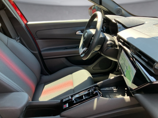 Bild 10: Alfa Junior Ibrida 1.2 Hybrid eDCT6