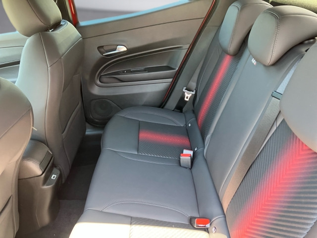 Bild 11: Alfa Junior Ibrida 1.2 Hybrid eDCT6