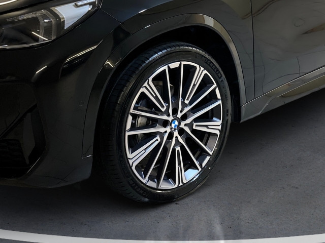 Bild 13: BMW iX1 eDrive20 U11 HB0