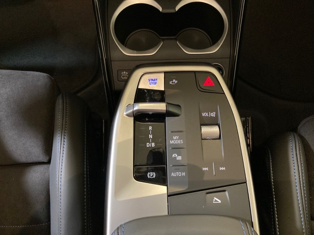 Bild 6: BMW iX1 eDrive20 U11 HB0