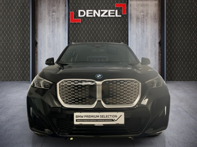 Bild 2: BMW iX1 eDrive20 U11 HB0