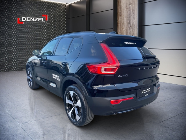 Bild 1: VOLVO PKW XC40 Plus, B3 Mild Hybrid, Benzin, Dark