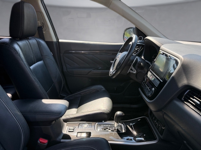 Bild 10: Mitsubishi Outlander 2,2 4WD AT