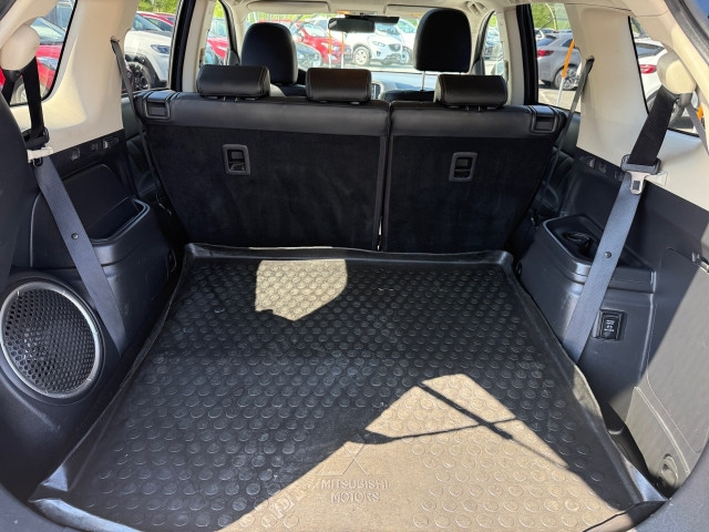 Bild 12: Mitsubishi Outlander 2,2 4WD AT
