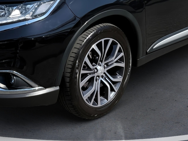 Bild 7: Mitsubishi Outlander 2,2 4WD AT