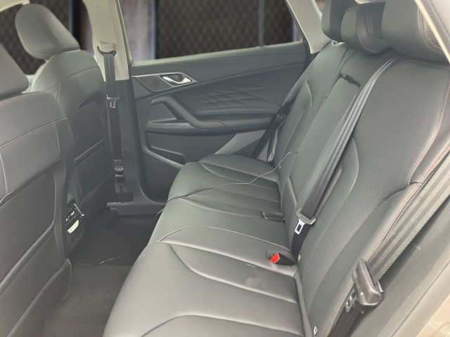 Bild 8: MG HS HEV Luxury 25.5