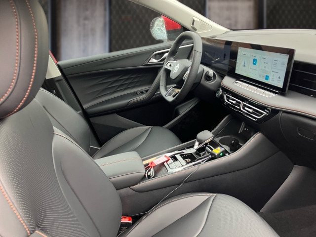 Bild 5: MG HS HEV Luxury 25.5