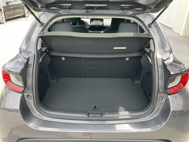 Bild 4: Toyota Yaris - 1,5 l Hybrid, 5-türig, Active