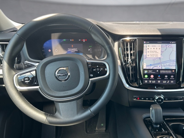 Bild 9: VOLVO PKW V60 Plus, T6 eAWD Plug-in Hybrid, Elektrisch/Benzin, Dark