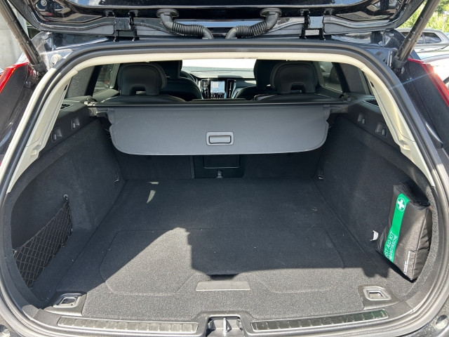 Bild 12: VOLVO PKW V60 Plus, T6 eAWD Plug-in Hybrid, Elektrisch/Benzin, Dark