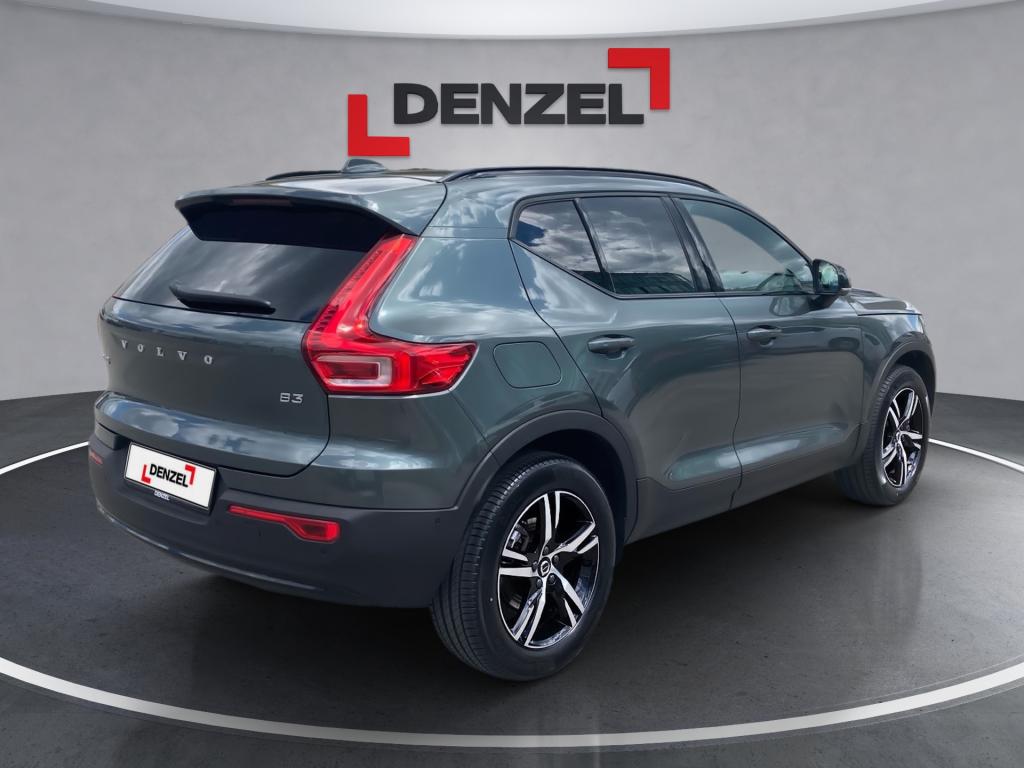 Bild 3: VOLVO PKW XC40 B3 Plus Dark Aut.