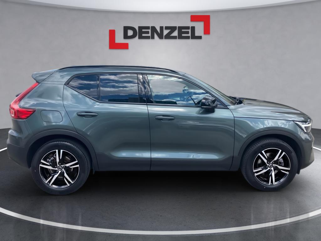 Bild 4: VOLVO PKW XC40 B3 Plus Dark Aut.