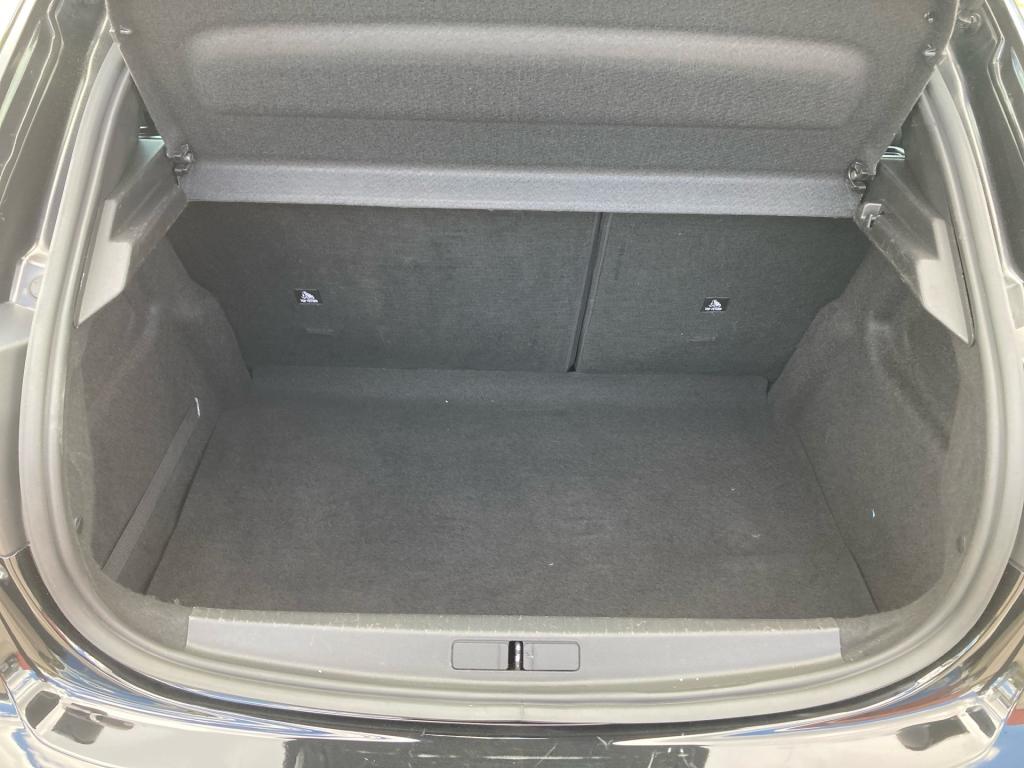 Bild 12: Peugeot 208