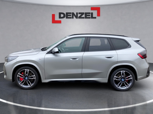 Bild 1: BMW iX1 xDrive30 U11