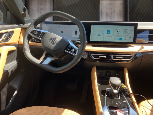 Bild 6: MG HS PHEV+ Luxury 25.5