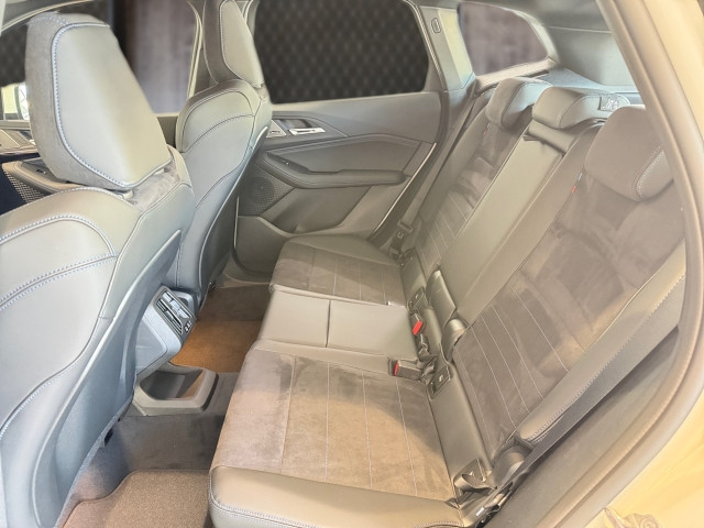 Bild 11: BMW 218d Active Tour B47
