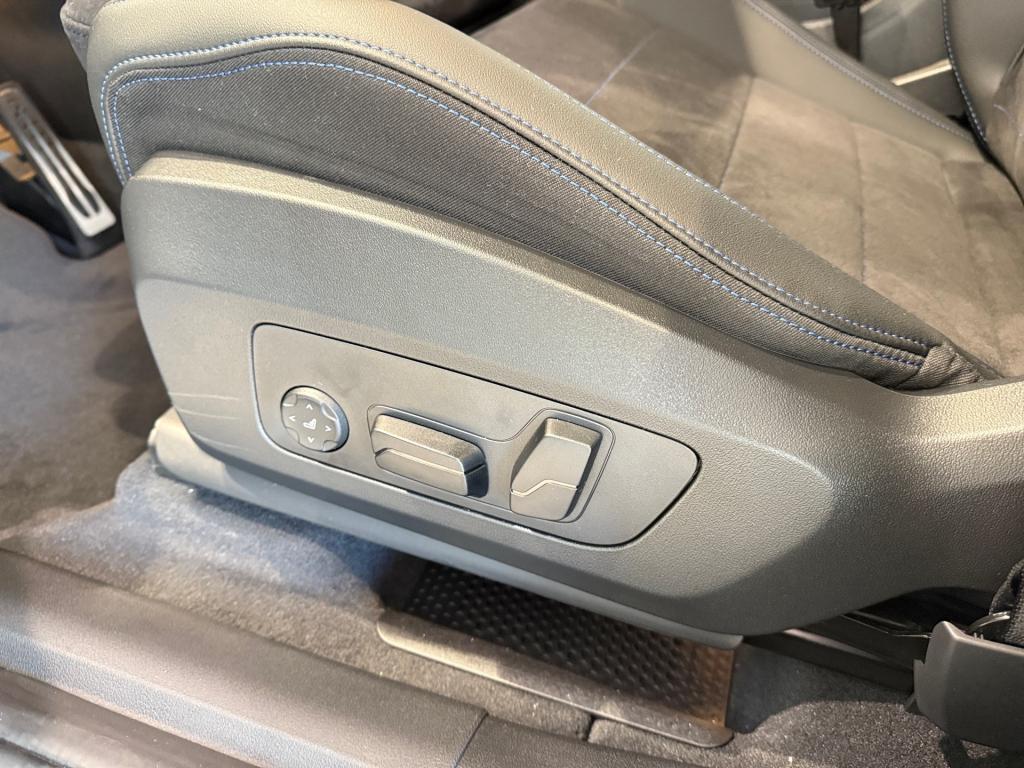 Bild 14: BMW 218d Active Tour B47