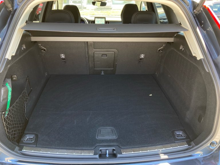 Bild 12: VOLVO PKW XC60 Plus, T6 eAWD Plug-in Hybrid, Elektrisch/Benzin, Dark