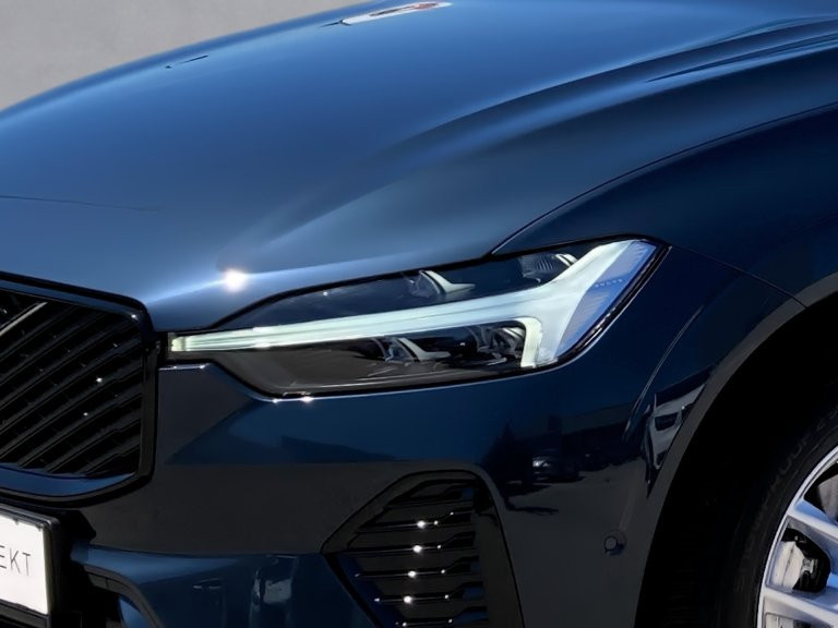 Bild 6: VOLVO PKW XC60 Plus, T6 eAWD Plug-in Hybrid, Elektrisch/Benzin, Dark