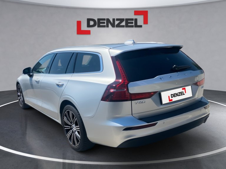 Bild 1: VOLVO PKW V60 D3 Momentum Pro
