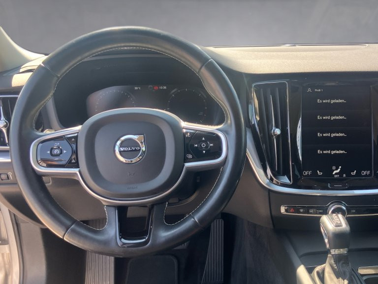 Bild 7: VOLVO PKW V60 D3 Momentum Pro