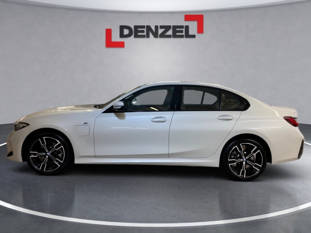 Bild 1: BMW 330e xDrive Limousine MX G20