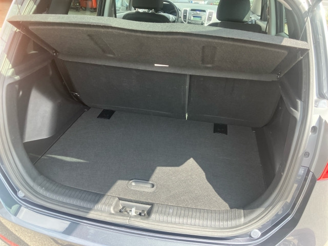 Bild 12: Hyundai iX20 1,6 CVVT Go Aut