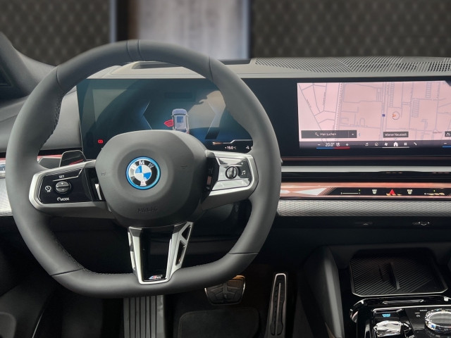 Bild 10: BMW i5 xDrive40 Touring