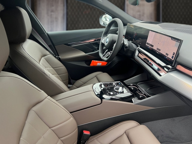 Bild 11: BMW i5 xDrive40 Touring