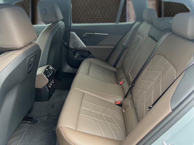Bild 12: BMW i5 xDrive40 Touring