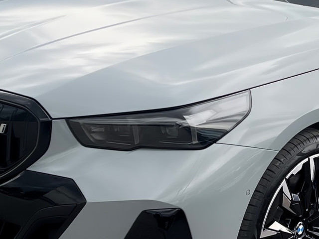 Bild 6: BMW i5 xDrive40 Touring
