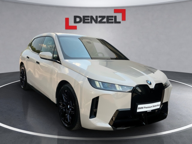 Bild 9: BMW iX xDrive45