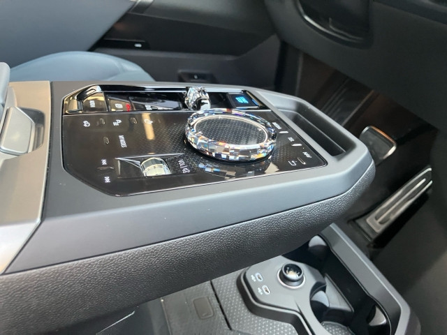 Bild 7: BMW iX xDrive45