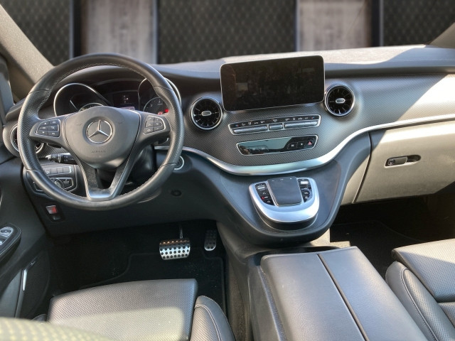 Bild 6: Mercedes V 300 d Kombi 4MATIC lang Avantgarde Aut. A-Edition