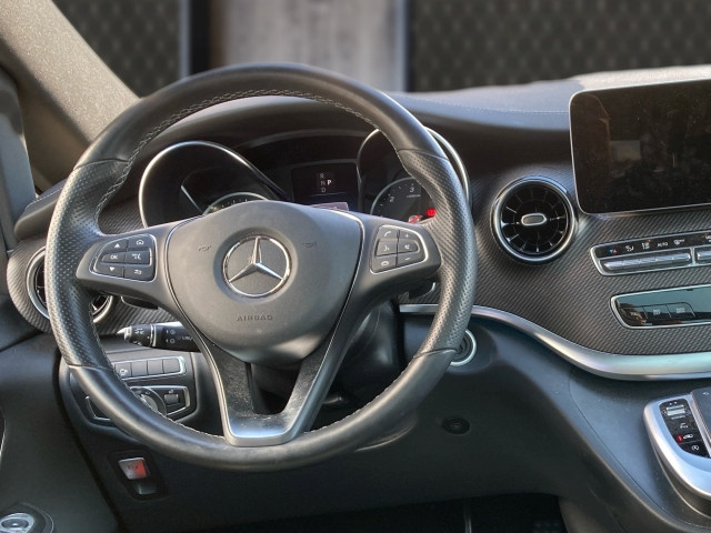Bild 7: Mercedes V 300 d Kombi 4MATIC lang Avantgarde Aut. A-Edition