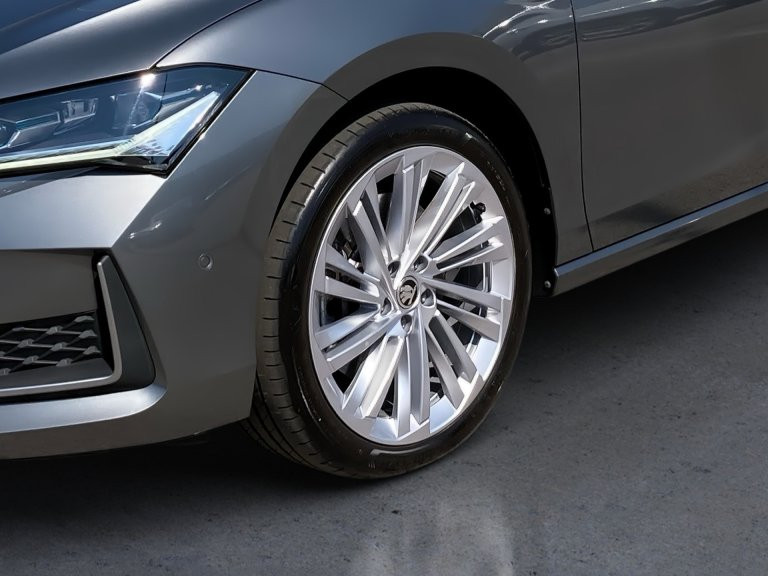 Bild 7: Skoda Superb Allrad 2,0 TDI Laurin & Klement 4x4 DSG