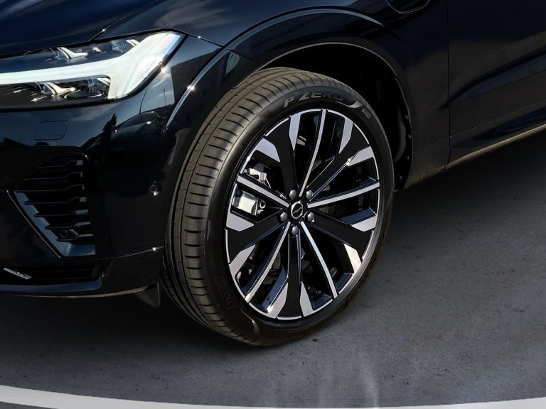 Bild 7: VOLVO PKW XC60 T6 Ultra Dark