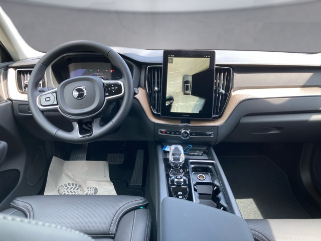 Bild 0: VOLVO PKW XC60 Plus, T6 AWD Plug-in Hybrid, Elektrisch/Benzin, Dark