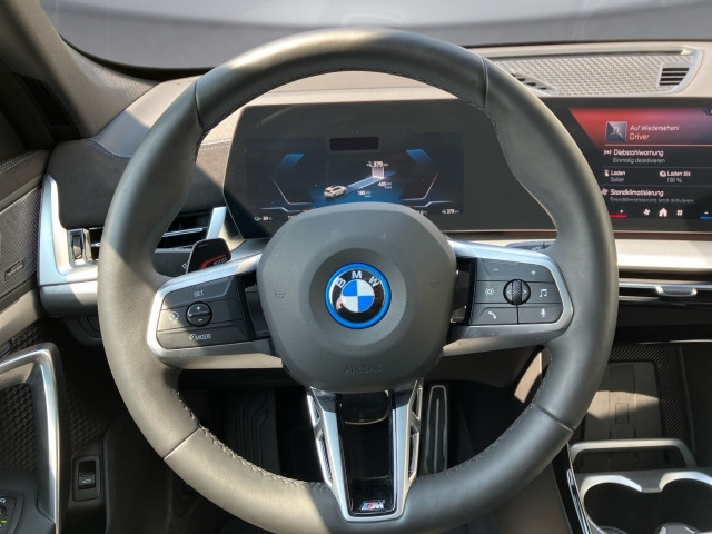 Bild 9: BMW iX1 eDrive20 U11