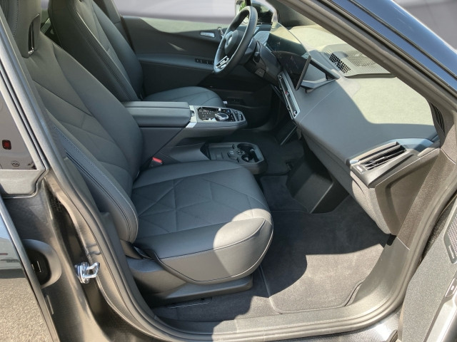 Bild 10: BMW PKW i-Serie iX xDrive60