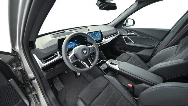 Bild 4: BMW X1 sDrive18i U11 B38