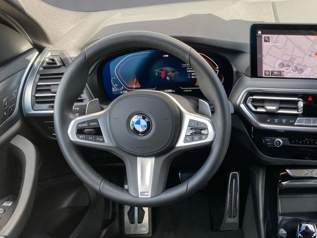 Bild 9: BMW X4 xDrive 30d 48 V A