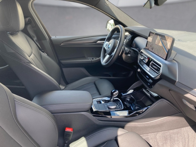 Bild 10: BMW X4 xDrive 30d 48 V A