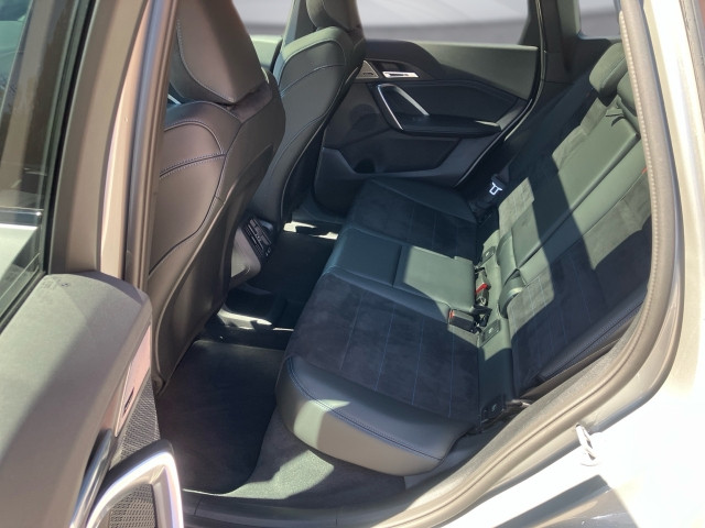 Bild 11: BMW iX1 eDrive20 U11