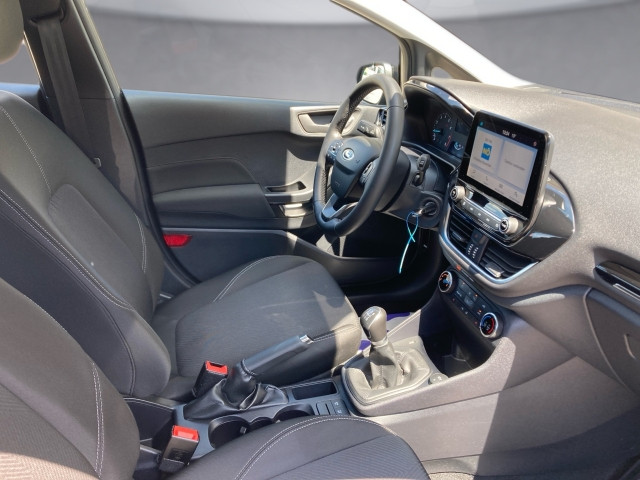 Bild 10: Ford Fiesta Cool & Connect 1,1 Start/Stop