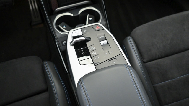 Bild 3: BMW iX2 eDrive 20 U10