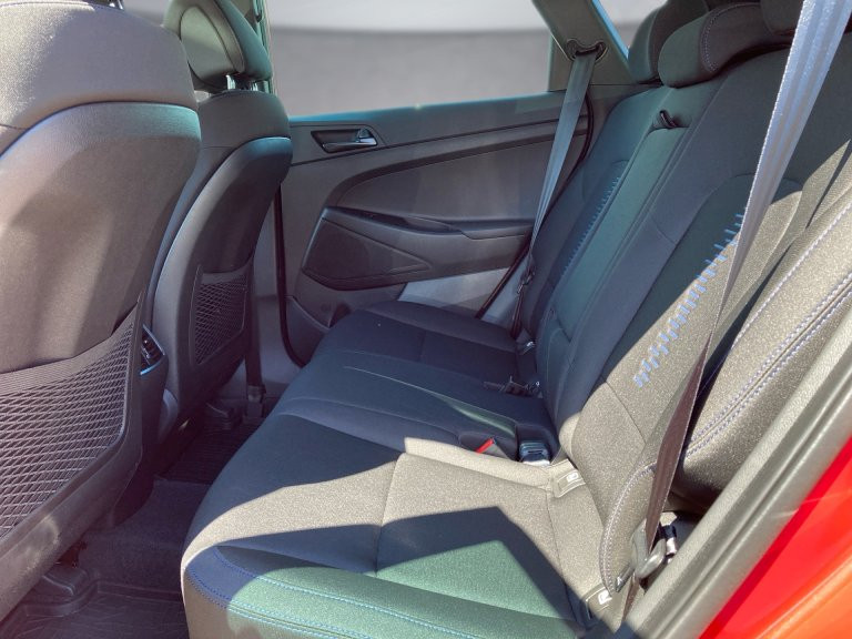 Bild 11: Hyundai Tucson 1,6 GDi GO