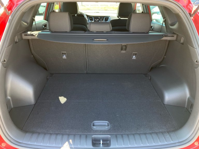 Bild 12: Hyundai Tucson 1,6 GDi GO