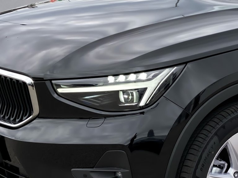 Bild 6: VOLVO PKW XC40 B3 Mild Hybrid Core